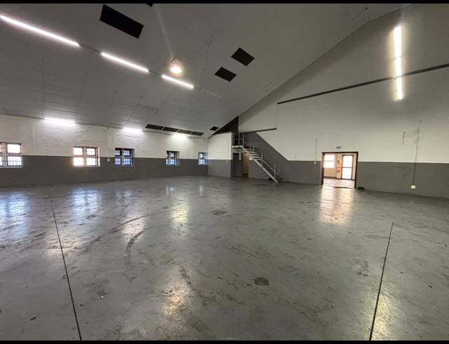 1,054M² FACTORY TO LET IN ATLAS GARDENS